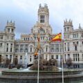 plaza de cibeles y ayuntamiento de madrid desde el bus turístico