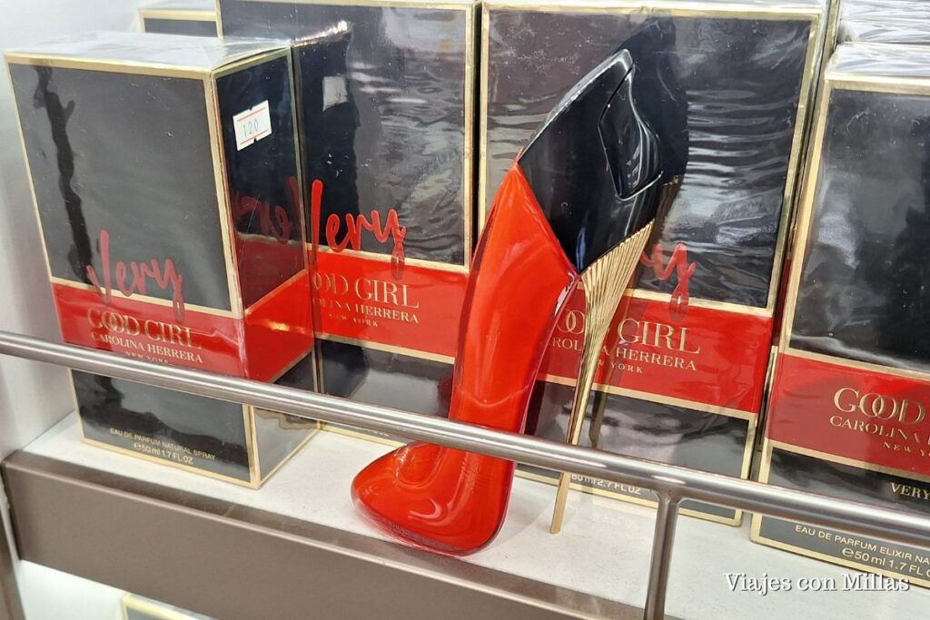 perfumes de carolina herrera en el free shop de buquebus