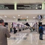 pasillo que conecta las terminales del aeropuerto de atlanta